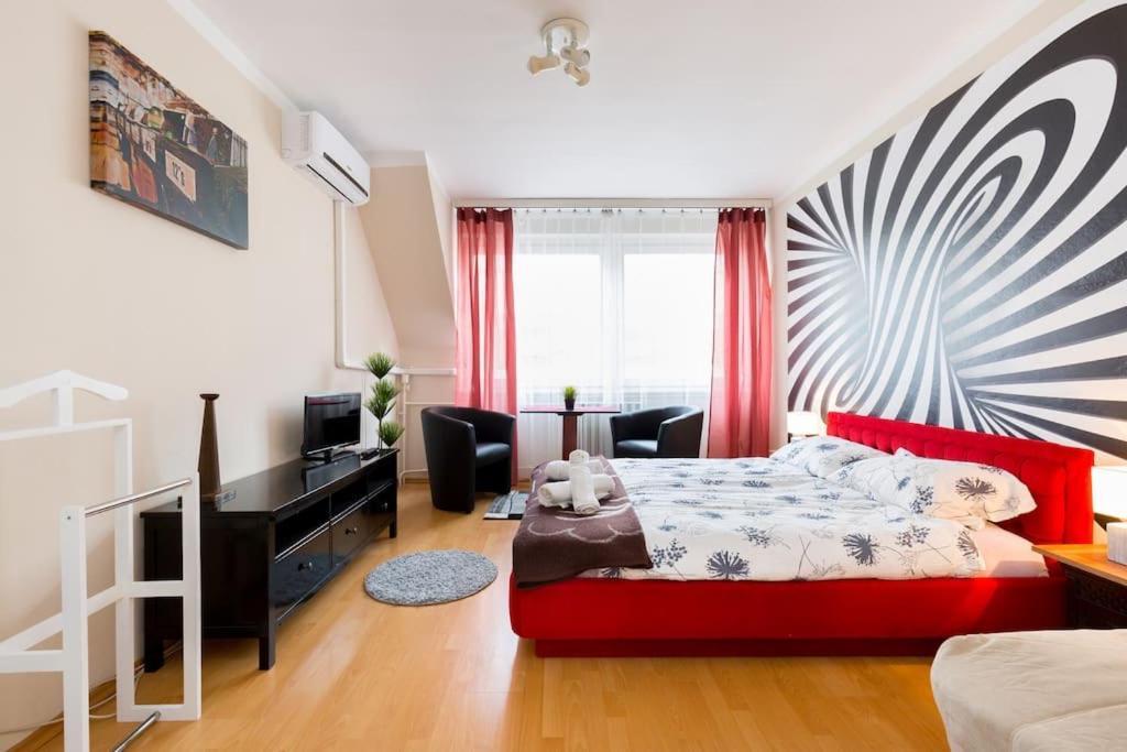 Aranykez 4-6: Downtown Apartament *